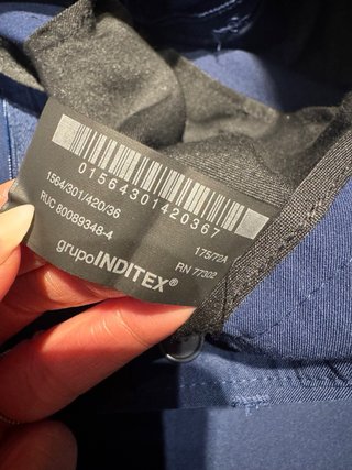Traje azul de Zara para chico.