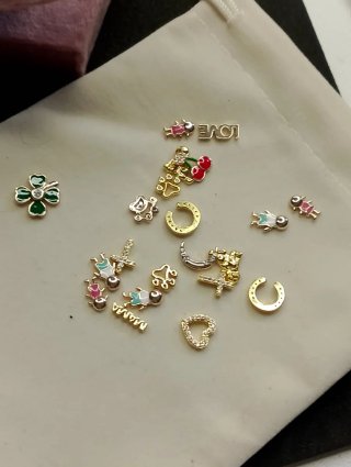 Dijes para collar - oro