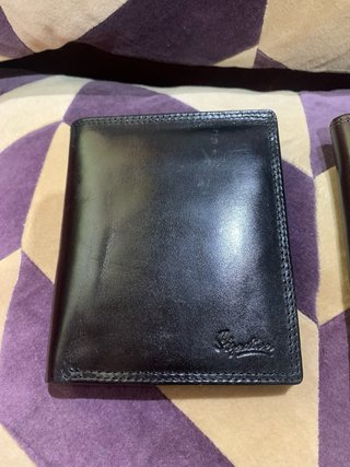 Carteras de piel (negras y marrones)