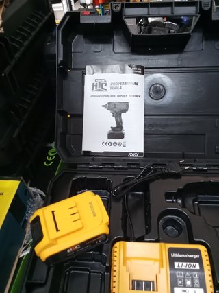 Pistola avvitatore a impulsi + bussole