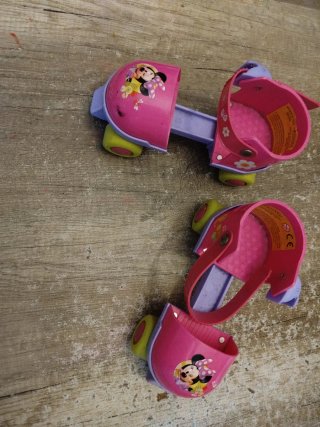 Patines infantiles Minnie Mouse ajustables