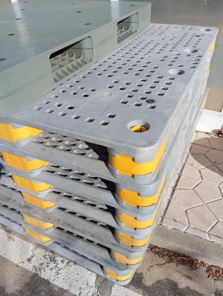 Palets de plástico