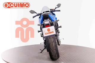 SUZUKI GSX-8R