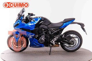 SUZUKI GSX-8R