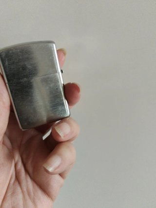 Accendino Swatch con camioncino