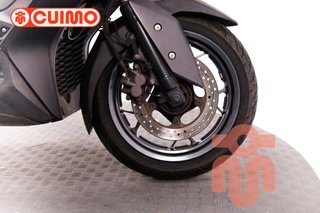 YAMAHA XMAX 300