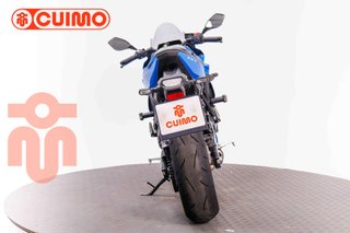 SUZUKI GSX-8R
