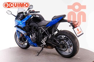 SUZUKI GSX-8R