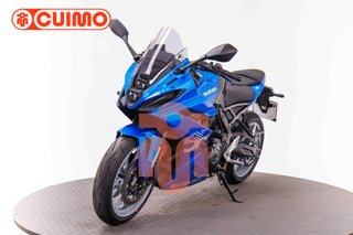 SUZUKI GSX-8R