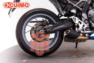 SUZUKI GSX-8R