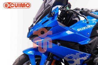 SUZUKI GSX-8R