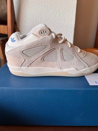 Adidas Bad Bunny BadBo 1.0 Talla 39 1/3