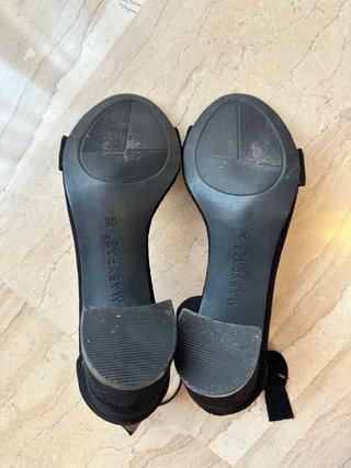 Sandalias de tacón negras