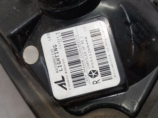 PILOTO TRASERO DERECHO INTERIOR JEEP COMPASS (MP)