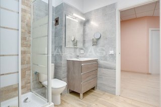 Local comercial en venta en Pubilla Cases en Hospitalet de Llobregat, L´