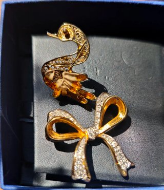 Spilla cigno Swarovski oro e argento