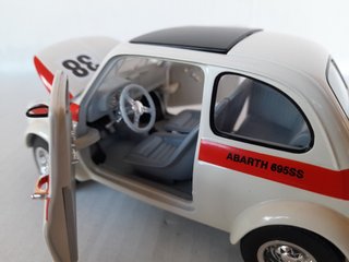 1/18 MODELLO FIAT 500 ABARTH 595 SS NO BURAGO