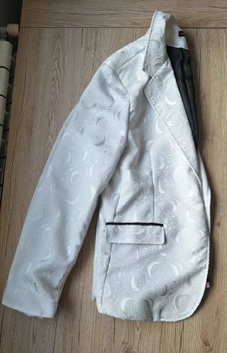 Traje de noche blanco estampado Talla M
