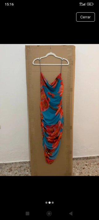 Vestido de tirantes con estampado floral