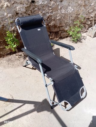 Tumbona Aktive Negra Plegable