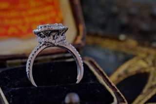 Anillo Oro 18K Diamantes Naturales 1.30 C