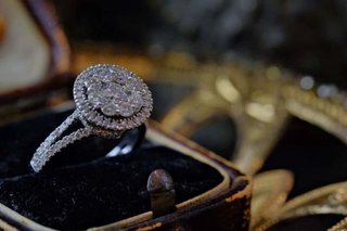 Anillo Oro 18K Diamantes Naturales 1.30 C