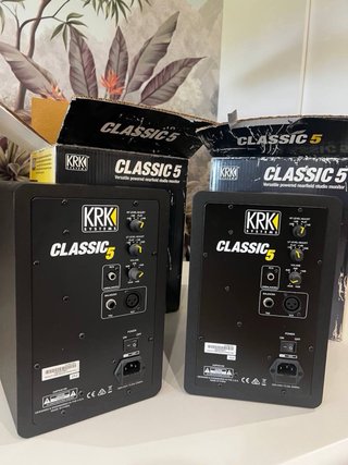 KRK Classic 5 Monitores de Estudio (Par)