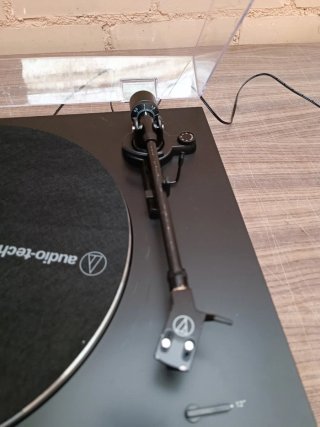 AVERIADO Audio-Technica LP3XBTBK Giradiscos Inalám