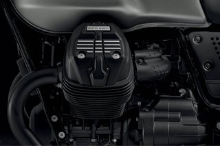 Moto Guzzi V7 III Stone Negra