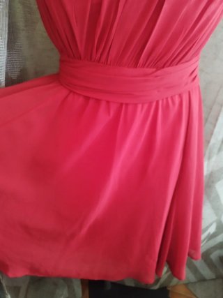Vestido rojo festivo