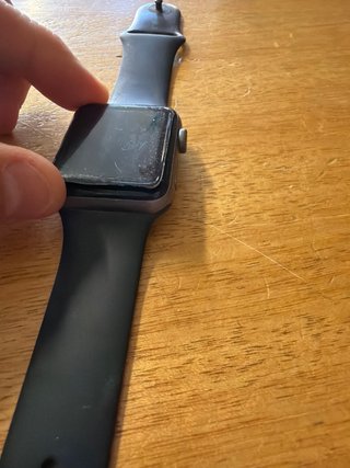 Apple Watch Series 3 con schermo rotto