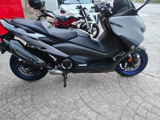 Yamaha TMAX 560 2026 - 12.000 km
