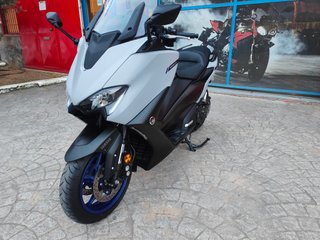 Yamaha TMAX 560 2026 - 12.000 km