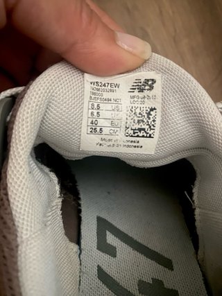 Zapatillas New Balance Marrones y Grises
