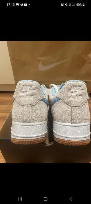 Nike Air Force 1 Lv8 Beige y Azul