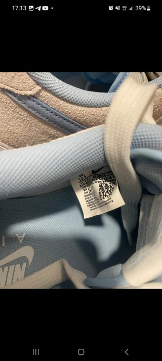 Nike Air Force 1 Lv8 Beige y Azul