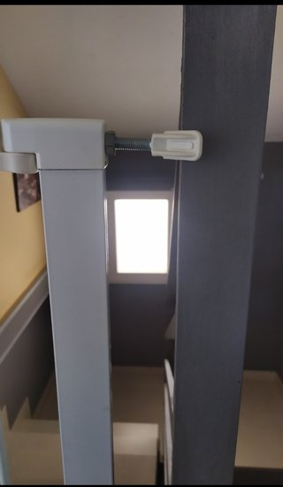 Barrera/puerta de seguridad infantil. MUNCHKIN.