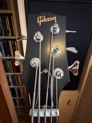 Bajo Gibson EB 5 Fireburst 2013.