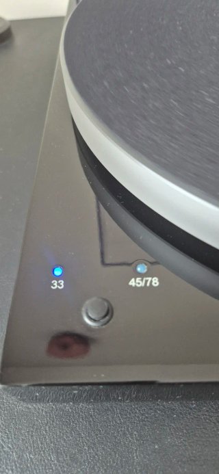 Pro-Ject Debut Carbon Esprit SB DC 2MRed