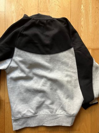 Conjunto Nike Tech Gris y Negro Talla M