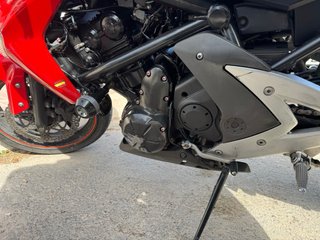 Kawasaki ER6-N Roja limitada A2