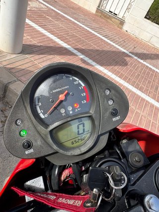 Kawasaki ER6-N Roja limitada A2