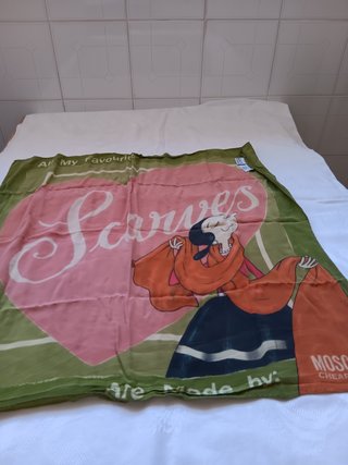 Foulard seta Moschino Cheap and Chic