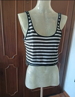 N.5 Top corti taglia S