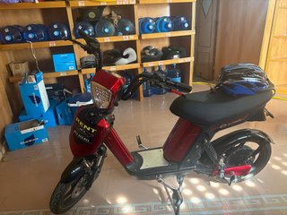 Bicicleta Eléctrica Roja