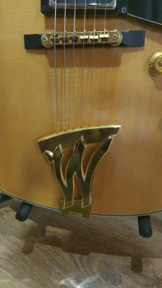 Washburn J6 Wes Montgomery muy muy mejorada