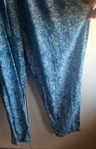 Mono Cortefiel flores azules talla XL
