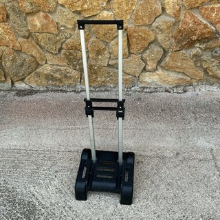 Carretilla plegable negra