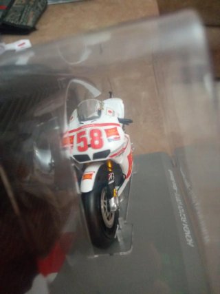 Moto GP Honda RC212V 2011 Marco Simoncelli