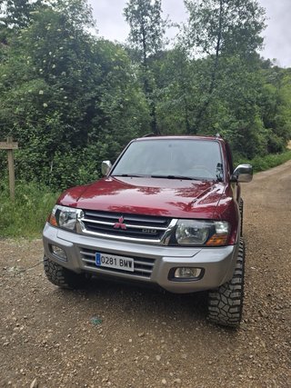 Mitsubishi Montero 2001